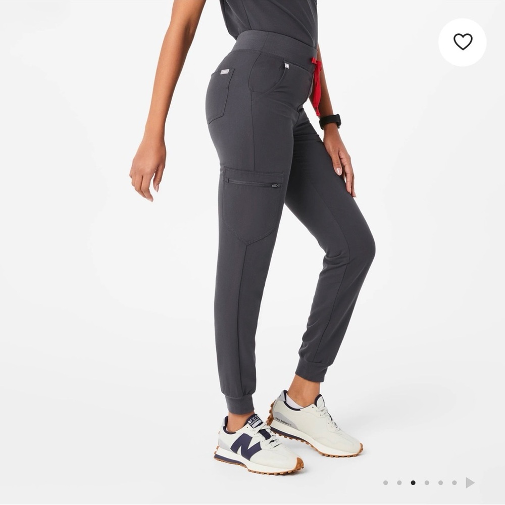 Figs | High Waisted Zamora Charcoal Jogger Scrub Pants - Picture 2 of 6